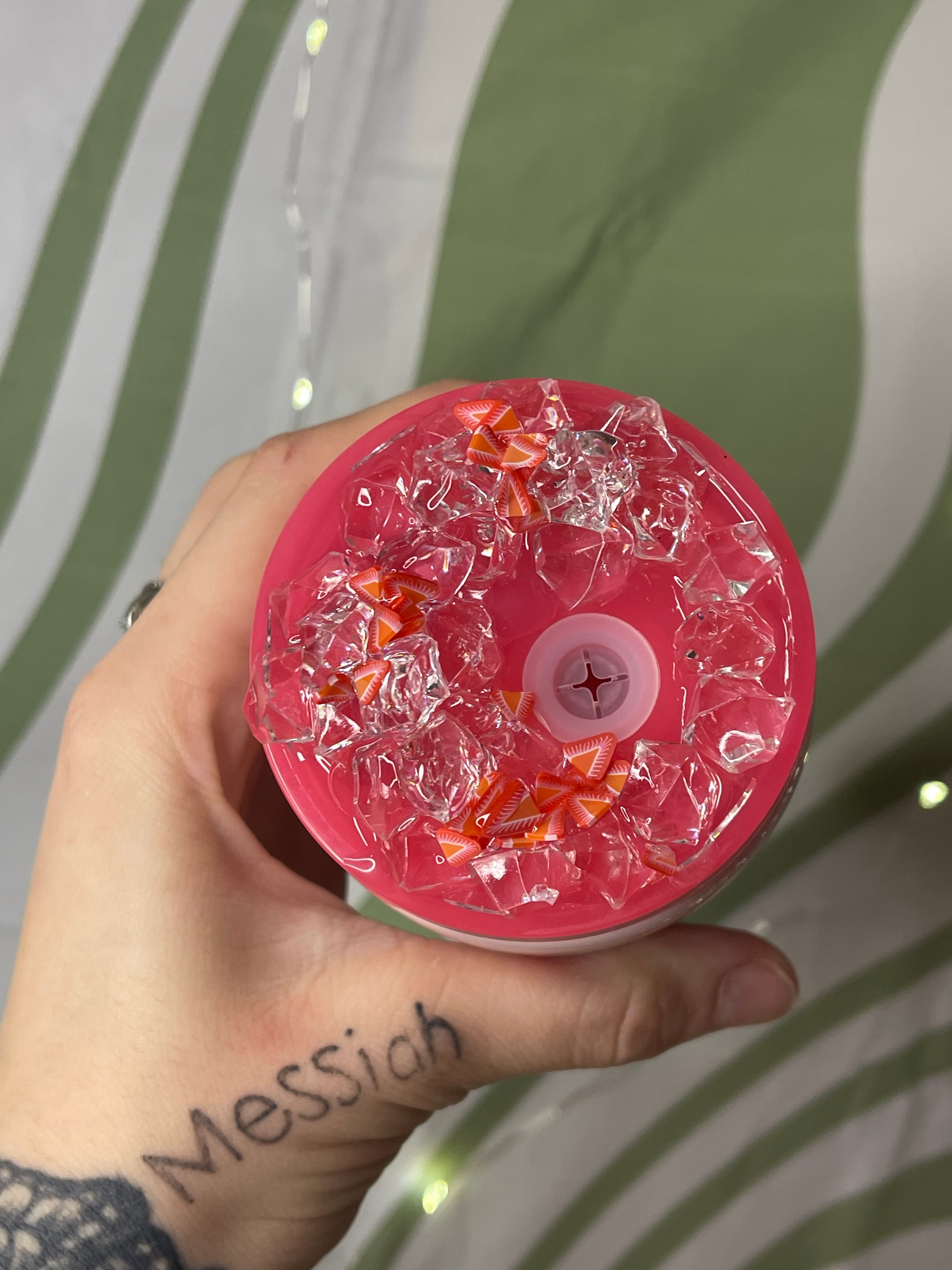 STRAWBERRY AND MILK EFFECT  STILL ADD BASE( ADD INSTEAD OF GLITTER AND GO AND PICK DECAL) THIS IS AN EXAMPLE PICTURE