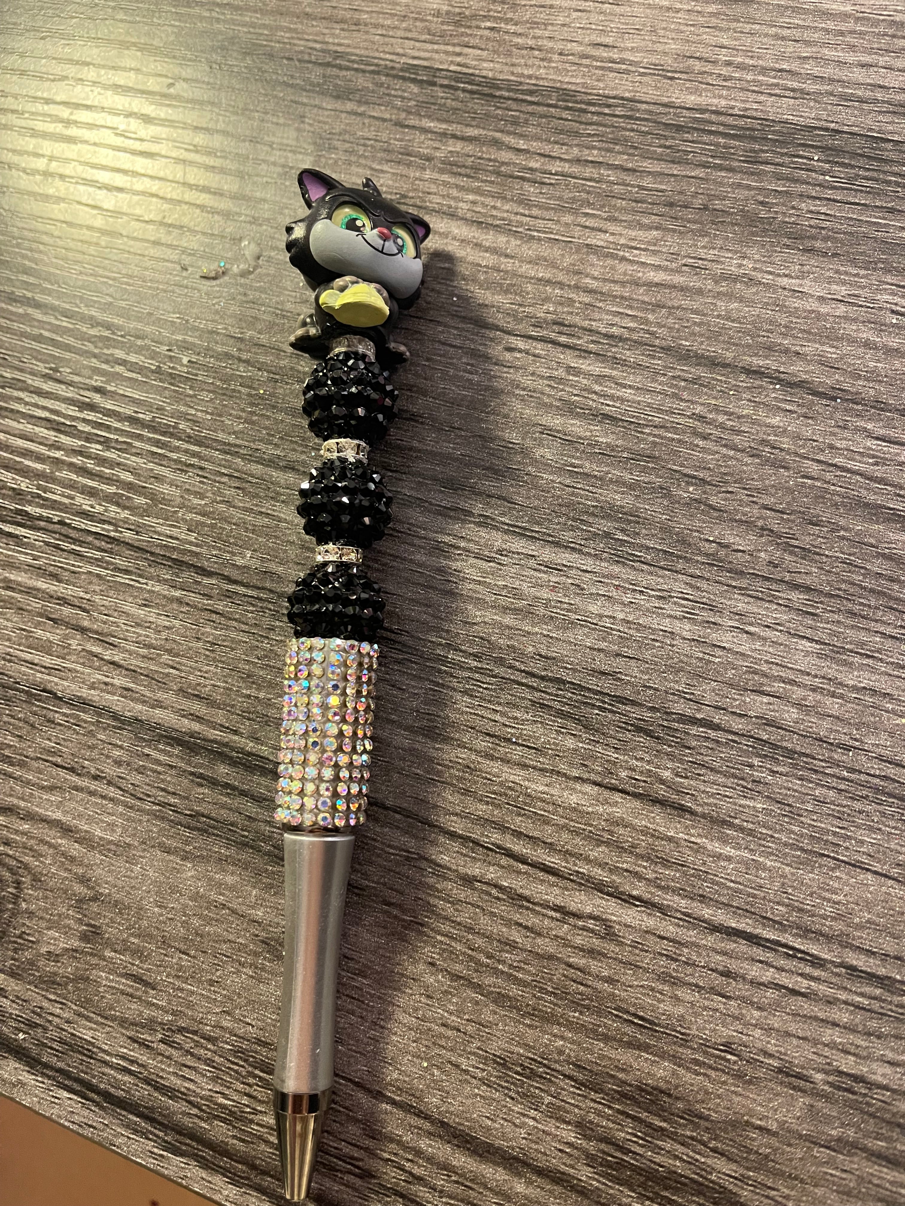 Doorable focal pen