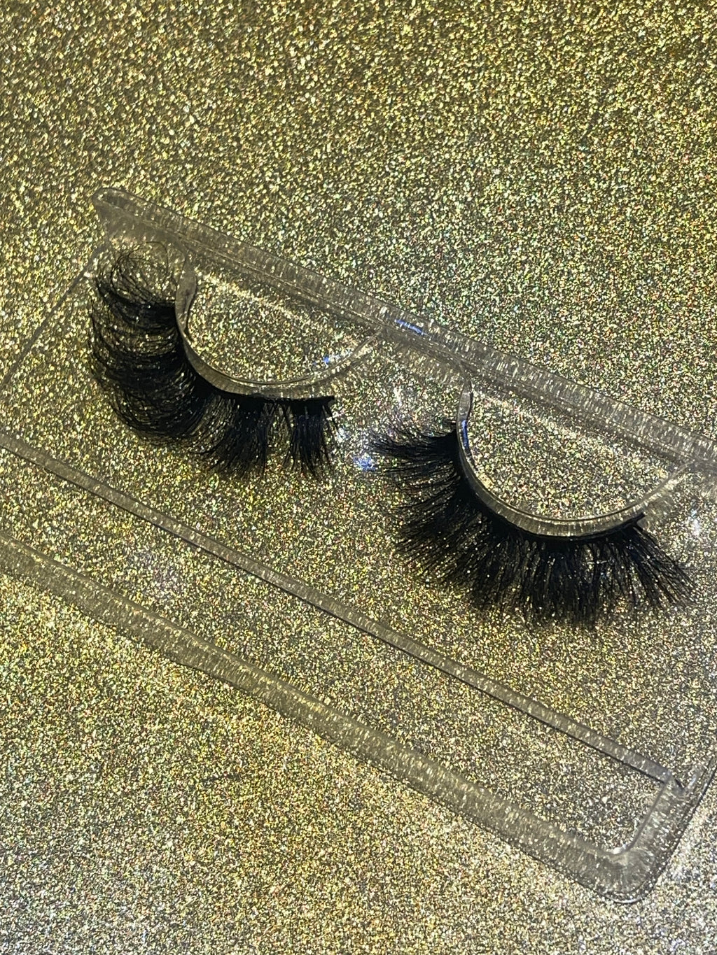 Random choice of Lashes (may ask to see lashes if I’m on live)