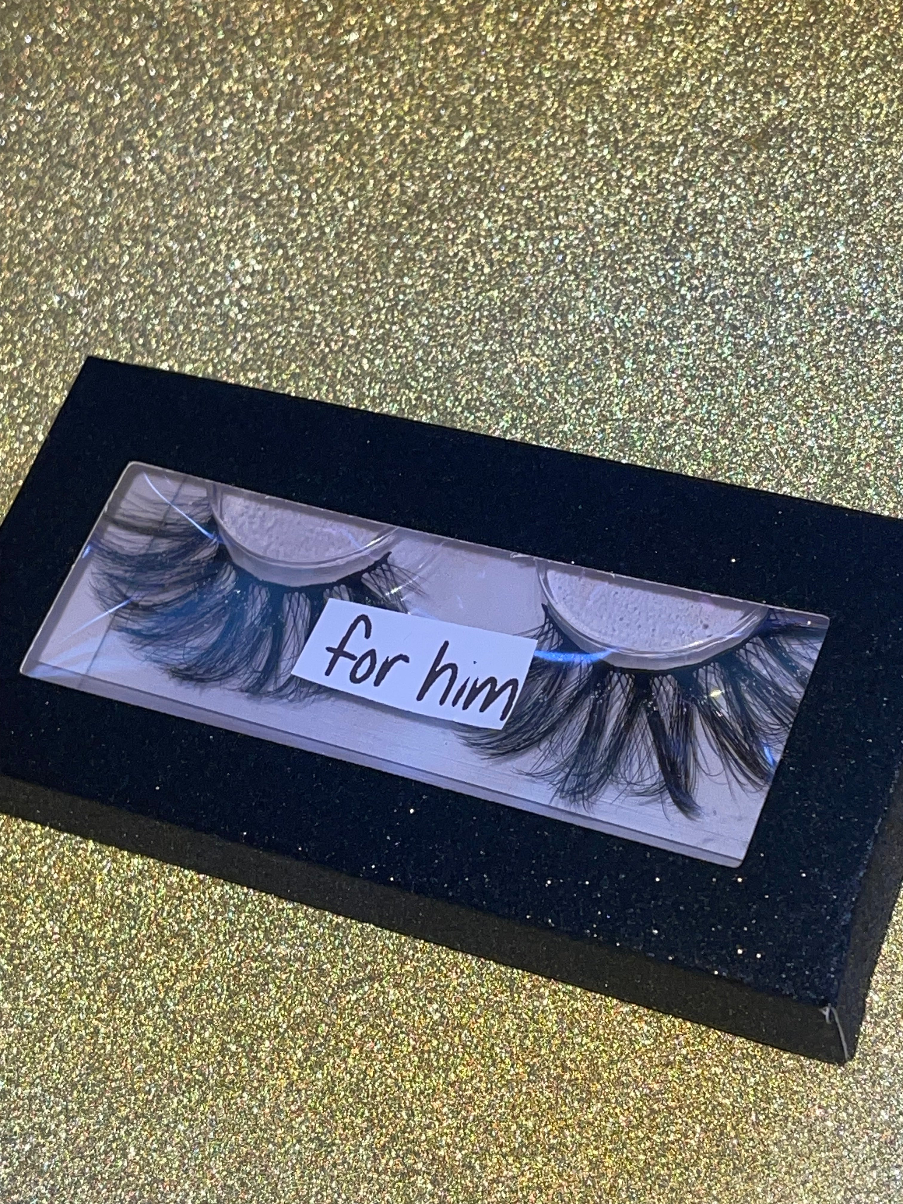 Random choice of Lashes (may ask to see lashes if I’m on live)