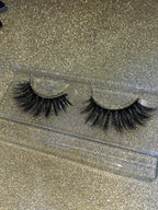 Random choice of Lashes (may ask to see lashes if I’m on live)