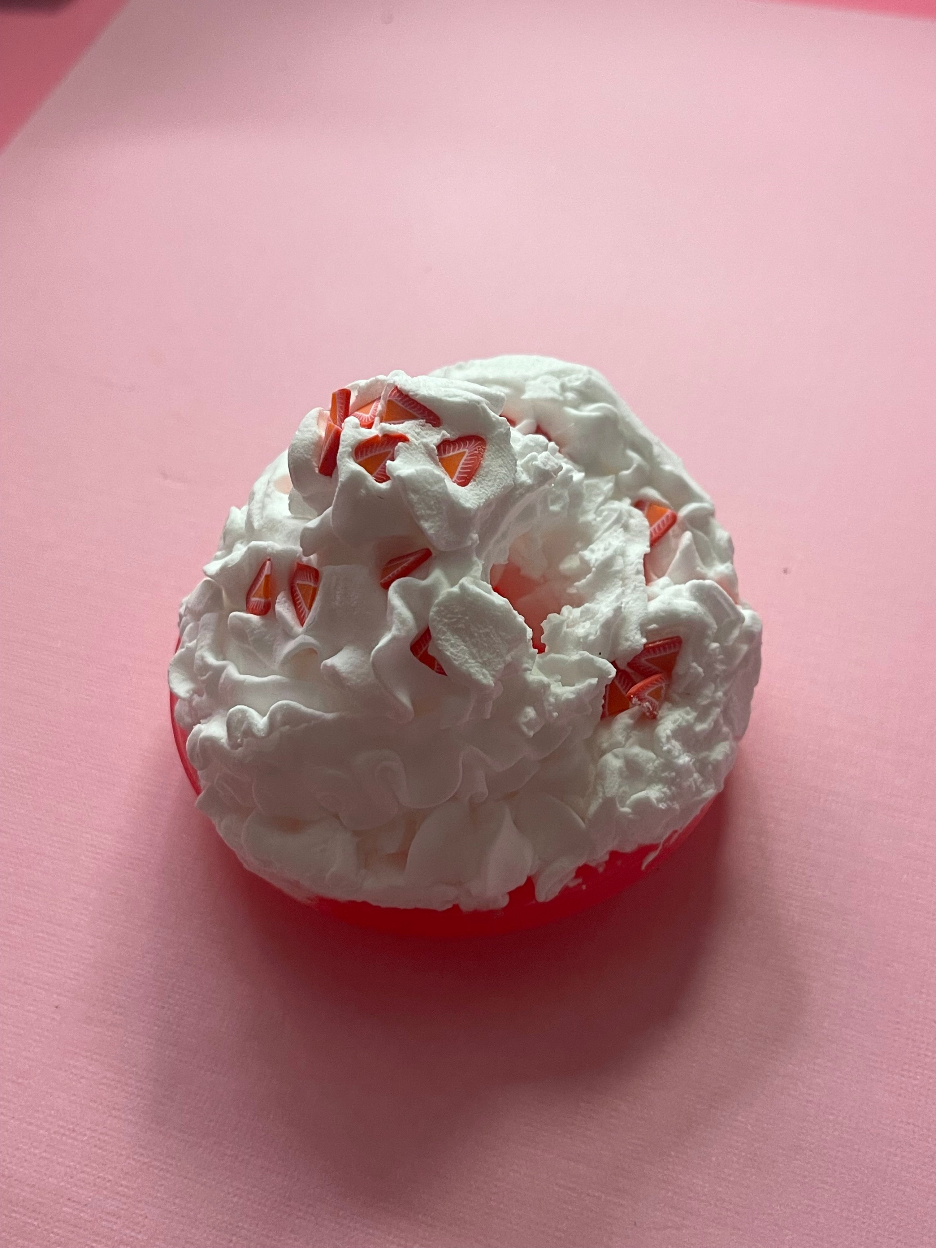 WHIPPED CREAM LID( choose color lid of ur choice + THIS for whipped cream lid under “lid’s”