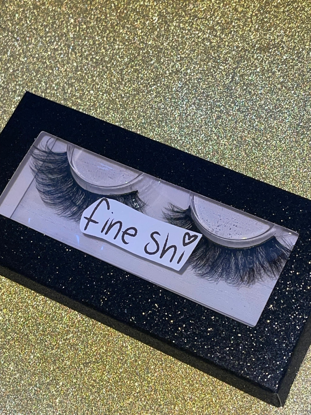 Random choice of Lashes (may ask to see lashes if I’m on live)